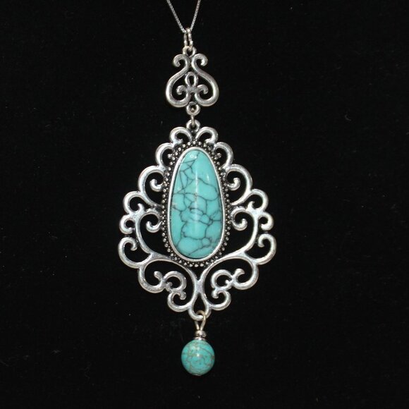 Silver and Turquoise Pendant on a Sterling Silver Necklace - Picture 4 of 14